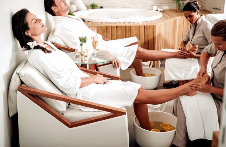 Ark Massage & Spa: Where Beauty Meets Total Relaxation